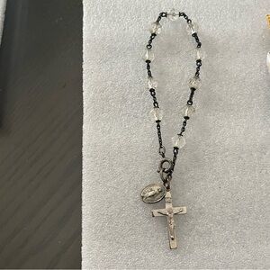 Diroma sterling silver bracelet hanging Charm cross crystals 8.5”